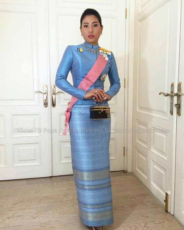 Công chúa Thái Lan chiều cao khiêm tốn nhưng vẫn nổi tiếng nhờ mặc đẹp xuất sắc 24