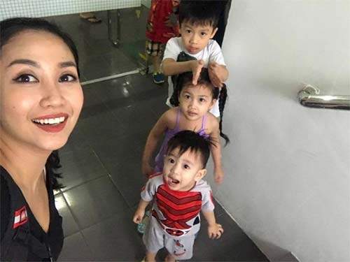 Sao Việt 24h qua: "Lịm tim" trước khoảnh khắc ấm áp của hai mẹ con Elly Trần 36