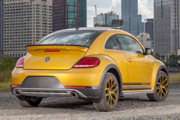 Volkswagen Beetle Dune chốt giá 1,469 tỷ đồng ở Việt Nam 2