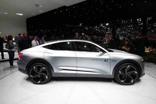 Audi Elaine: Ý tưởng xe tự lái độc đáo 2
