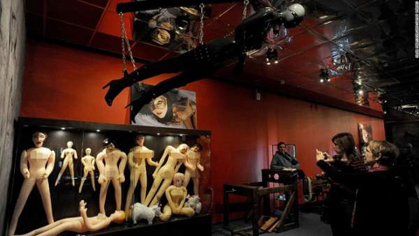 Ngượng "chín mặt" khám phá những bảo tàng tình dục nổi tiếng thế giới 3