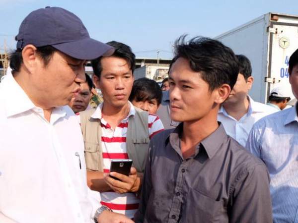 Chủ tịch Đà Nẵng hứa thưởng vài trăm triệu đồng cho công nhân 6