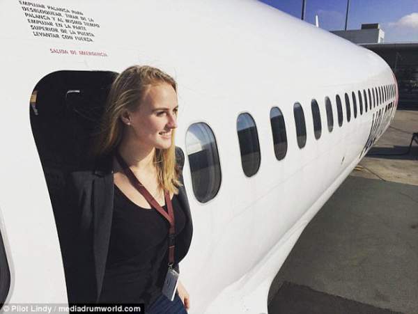 Ảnh du lịch của nữ phi công xinh đẹp gây sốt mạng xã hội 7