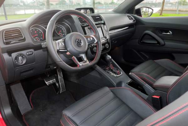 Bộ đôi xe thể thao Volkswagen: Scirocco R & GTS 11