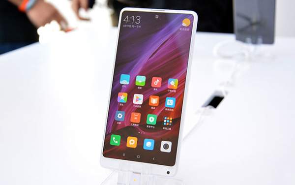 CHÍNH THỨC: Xiaomi Mi MIX 2 vỏ gốm nguyên khối lên kệ tại Việt Nam 2
