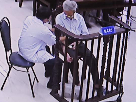 Dâm ô với trẻ em, Nguyễn Khắc Thủy lãnh án 3 năm tù giam 2