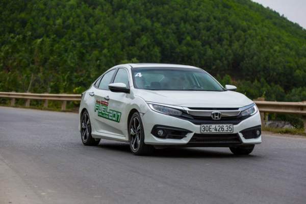Honda Civic đạt mức tiêu thụ nhiên liệu ấn tượng: chỉ 4,5L/100Km 6