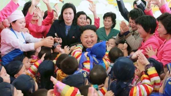 Điểm kỳ lạ trong những bức ảnh thị sát của nhà lãnh đạo Triều Tiên 8