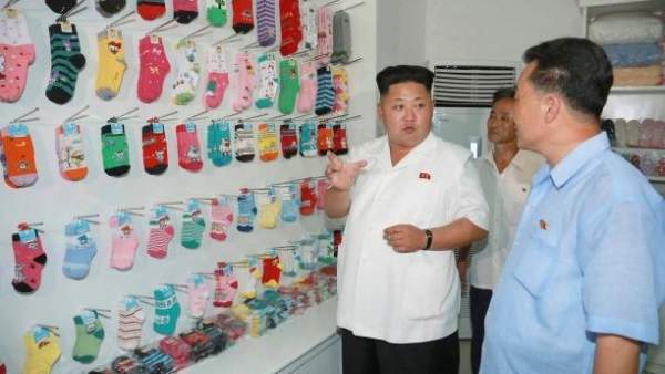 Điểm kỳ lạ trong những bức ảnh thị sát của nhà lãnh đạo Triều Tiên 7