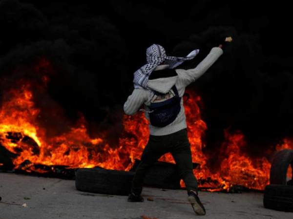 Vụ Jerusalem: Israel bắn đạn thật vào dân Palestine 3