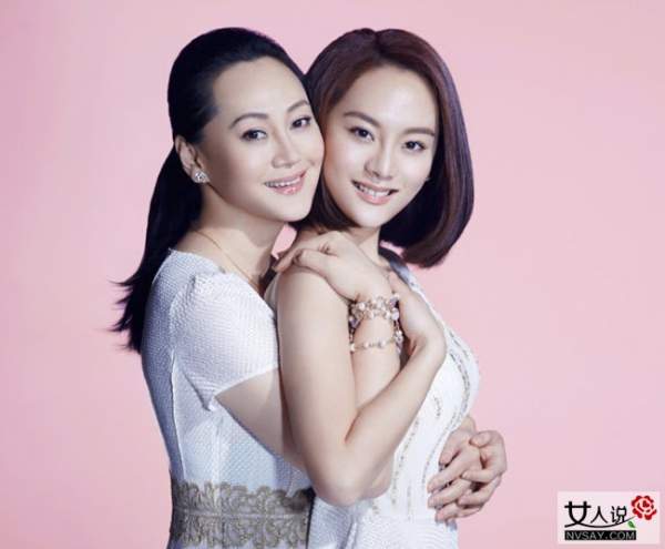 Những cặp mẹ đẹp con xinh hơn cả hoa hậu của showbiz Hoa 2