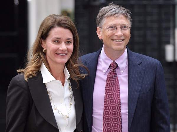 Tỷ phú Bill Gates mê vợ vì đôi giày bệt, tình nguyện rửa bát sau bữa tối 5
