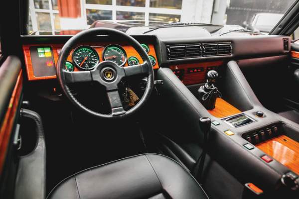 "Cụ tổ" của Lamborghini Urus có giá 10,6 tỷ đồng 3