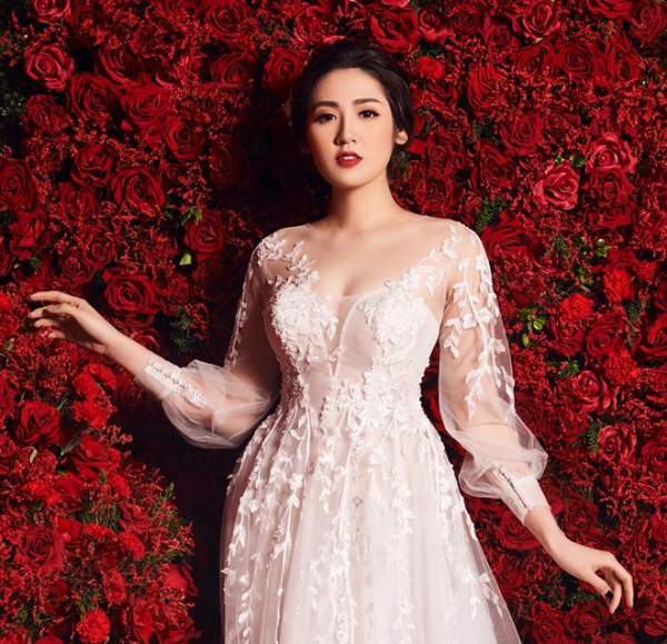 "Bạn gái Noo Phước Thịnh" lộng lẫy với váy cưới 3 tỷ đồng 9
