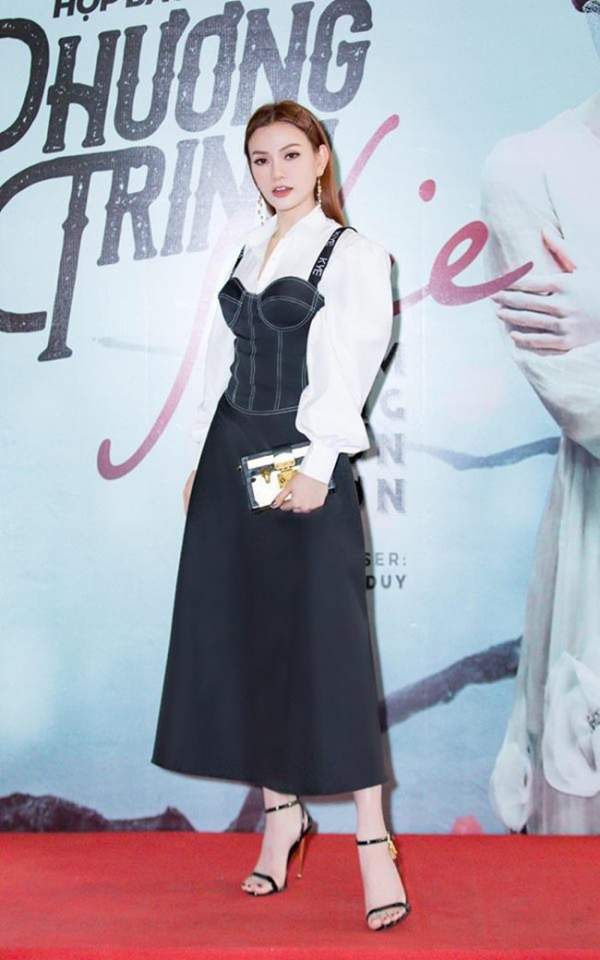 Sau ly hôn, Thu Thủy liên tiếp "công phá" top mặc đẹp của tuần 7