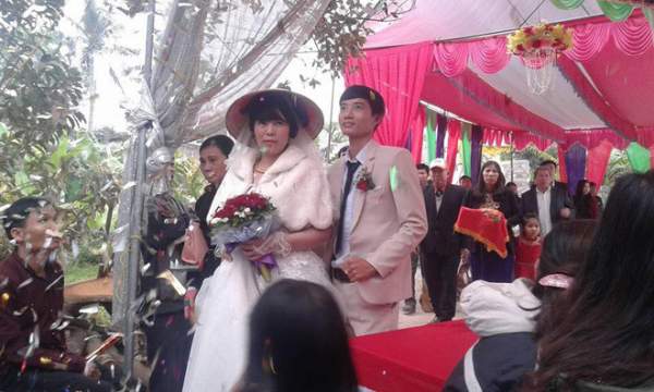Đám cưới dậy sóng xứ Thanh: Cô dâu lớn hơn chú rể 22 tuổi 2