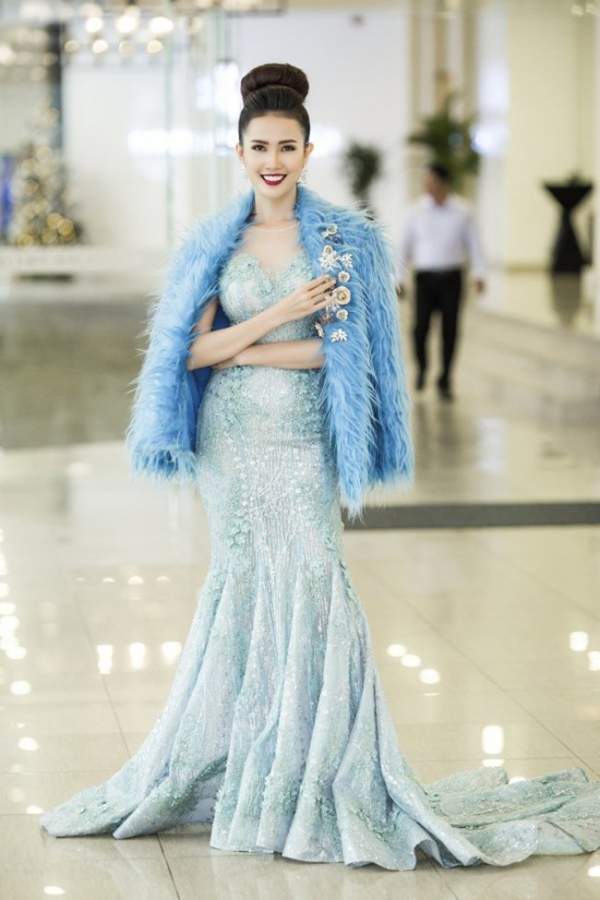 Sau ly hôn, Thu Thủy liên tiếp "công phá" top mặc đẹp của tuần 8