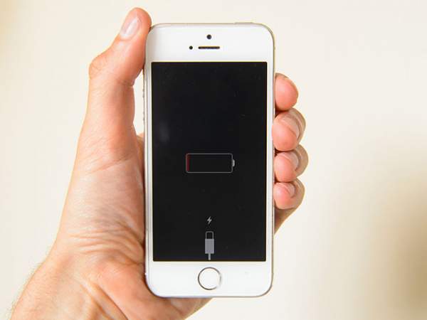Cố tình làm chậm pin iPhone cũ, Apple bị chính phủ Mỹ "sờ gáy" 4