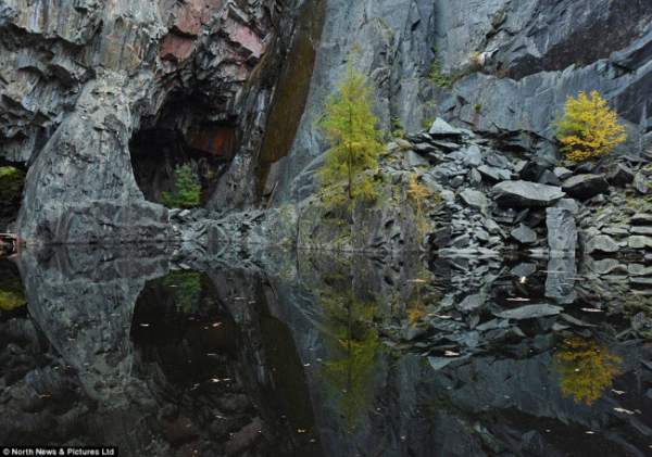 Hình đầu lâu khổng lồ trong mỏ đá bỏ hoang 5