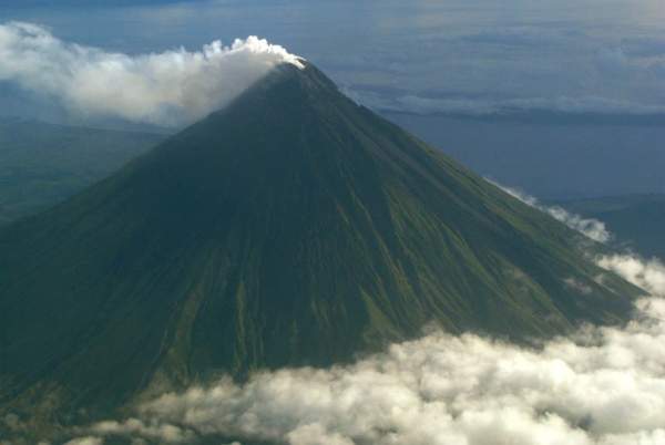 Kinh ngạc ngắm nhìn những ngọn núi lửa đẹp nhất hành tinh 12