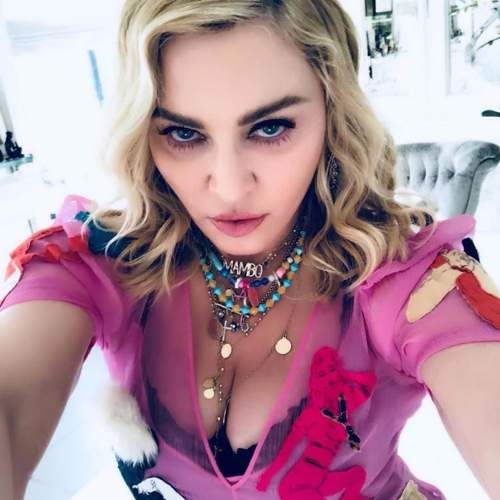 Dụng cụ làm đẹp kỳ quái của nữ hoàng nhạc Pop Madonna 8