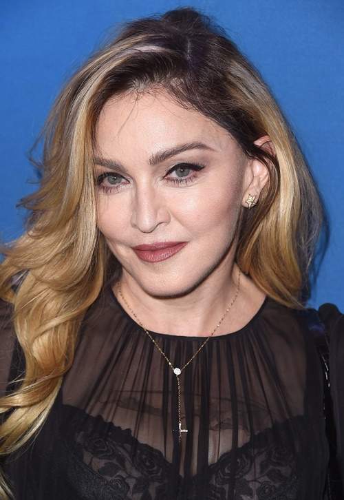 Dụng cụ làm đẹp kỳ quái của nữ hoàng nhạc Pop Madonna 15