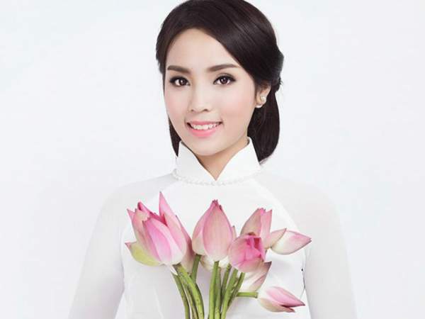 Dàn Hoa hậu Việt Nam quá khác lạ sau đăng quang! 13