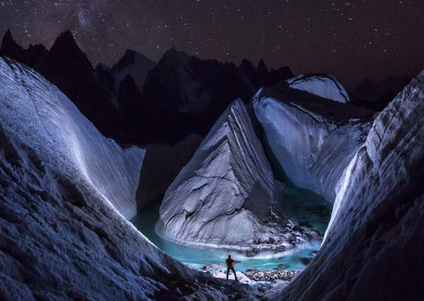 "Phát sốt" với hồ băng tuyệt đẹp ẩn sâu trong dãy Himalaya 2
