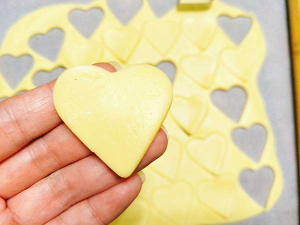 Valentine này hãy tự tay làm bánh tặng người ấy với công thức đơn giản này 7