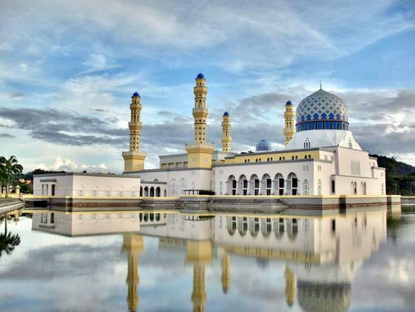Khám phá cung điện dát vàng lớn nhất thế giới của nhà vua Brunei 5