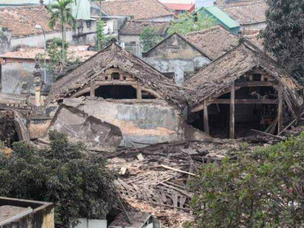 Dân làng Quan Độ phủ bạt lên nóc nhà đón Tết sau vụ nổ rung chuyển Bắc Ninh 7