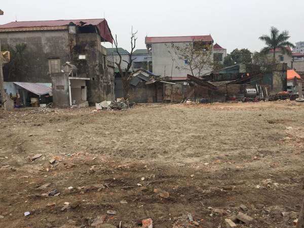 Dân làng Quan Độ phủ bạt lên nóc nhà đón Tết sau vụ nổ rung chuyển Bắc Ninh 2