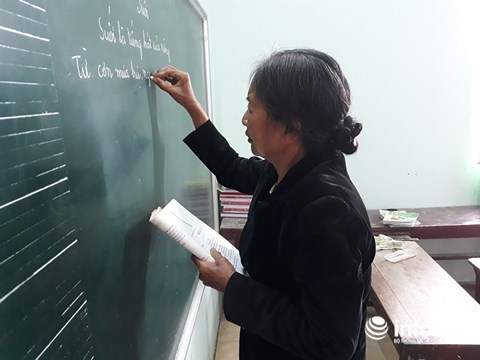 Thanh Hóa: Cô giáo của học sinh nghèo, thiểu năng trí tuệ ở vùng biển 5