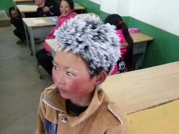 Bị cô giáo bỏ quên ngoài trời -5 độ C, bé gái Nga chết đông cứng 3