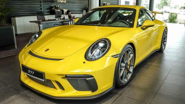 Đại gia Việt Nam ""rước"" siêu xe Porsche 911 GT3 2018 giá 11,06 tỷ đồng 2