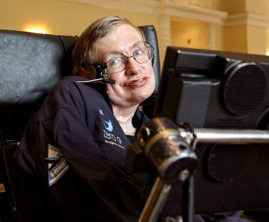 Những câu "nói tới đâu thấm tới đó" của Stephen Hawking 2