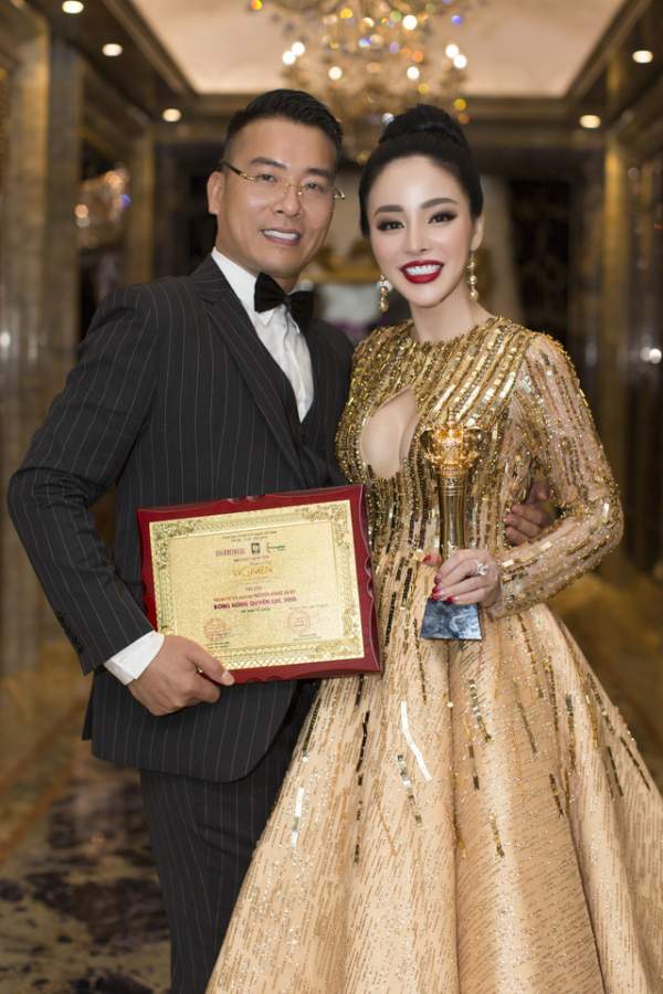 Hoa hậu Nguyễn Hoàng Hạ My được vinh danh trong Lễ trao giải Bông hồng quyền lực 3