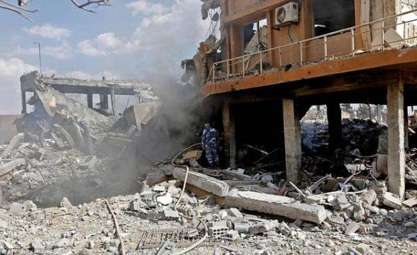 Trung tâm nghiên cứu khoa học của Syria bị đánh sập do vụ không kích 7