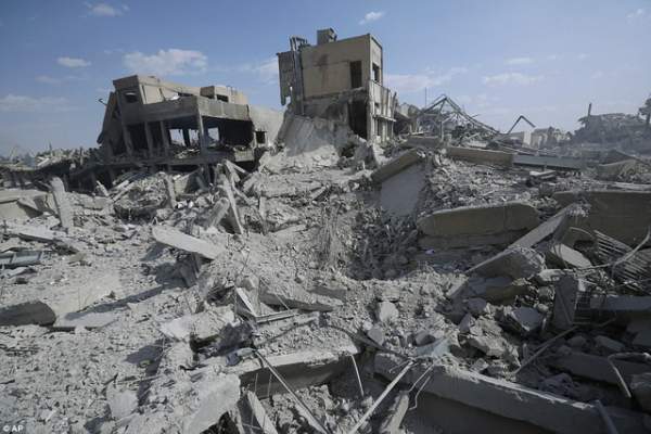 Trung tâm nghiên cứu khoa học của Syria bị đánh sập do vụ không kích 5