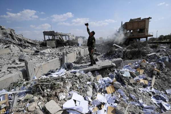 Trung tâm nghiên cứu khoa học của Syria bị đánh sập do vụ không kích 4