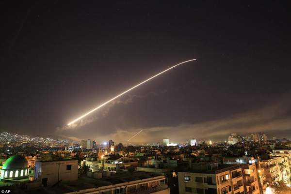 Mỹ tránh thế đối đầu nguy hiểm với Nga trong cuộc không kích tại Syria 3