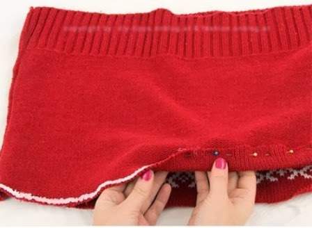 Tự tạo chân váy đỏ điệu đà cho Giáng sinh từ áo len 4