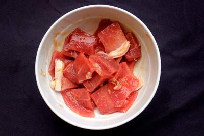Cách làm thịt sốt cà chua thơm ngon đưa cơm ngày mát 2