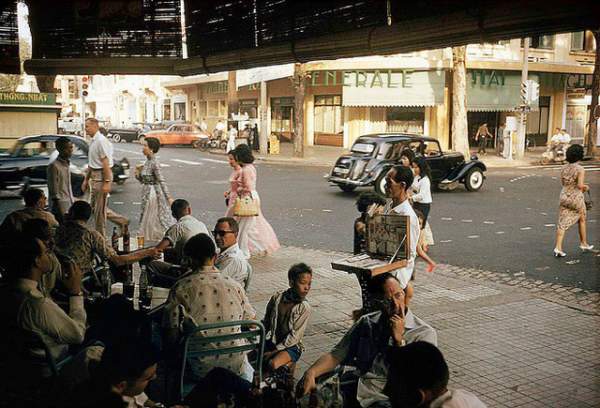 Hoài niệm với chùm ảnh đường phố Việt Nam những thập niên 1950, 1960 6