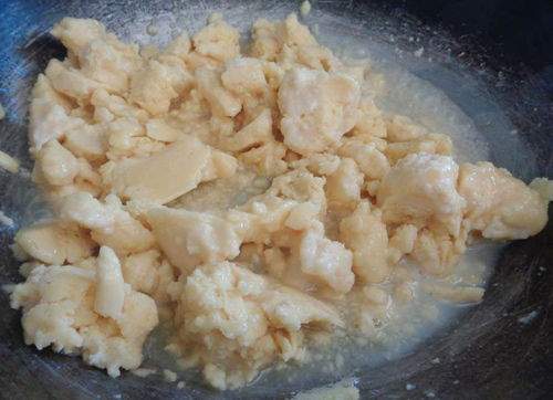 Cách nấu chè trôi nước lá dứa nhân đậu xanh cực ngon cho Tết Hàn thực 3