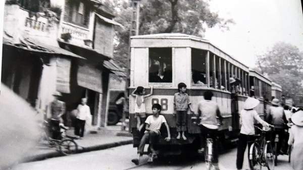 Hoài niệm với chùm ảnh đường phố Việt Nam những thập niên 1950, 1960 17