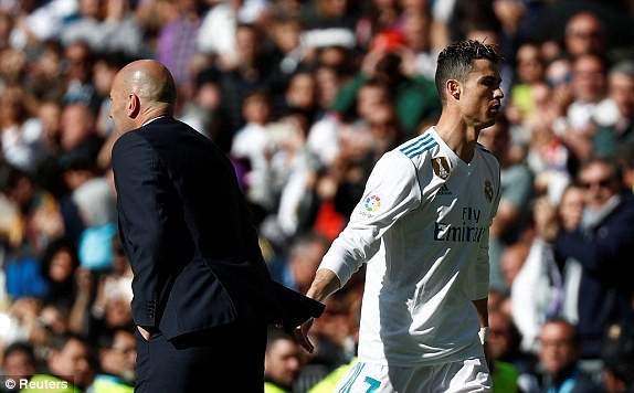C.Ronaldo ghi bàn, Real Madrid bất phân thắng bại với Atletico 3