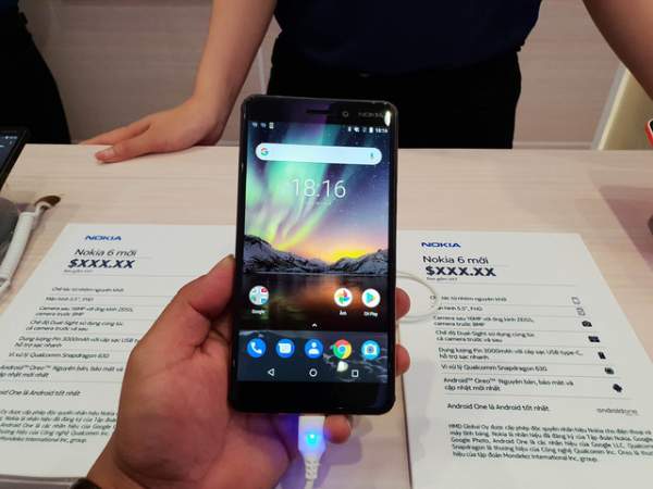 Smartphone tràn viền đầu tiên của Nokia về Việt Nam giá 8,9 triệu đồng 5