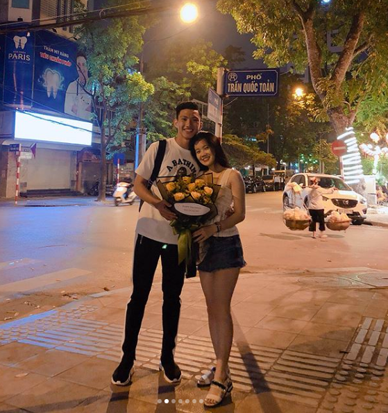 Fan nữ “vỡ mộng” khi em út U23 Việt Nam Đoàn Văn Hậu tình tứ bên bạn gái 4