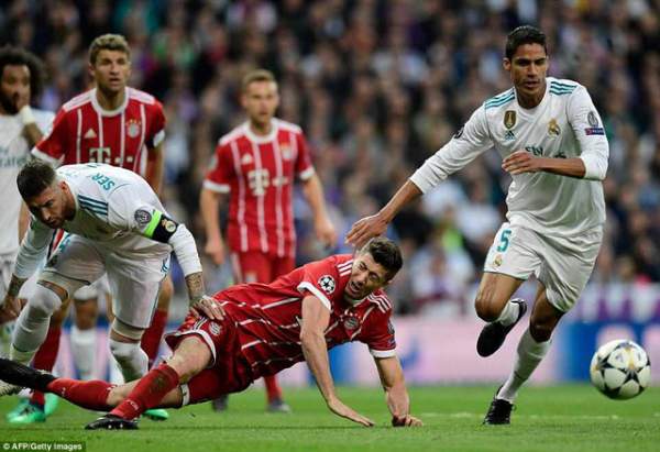 Những khoảnh khắc kinh điển ở đại chiến Real Madrid 2-2 Bayern Munich 20